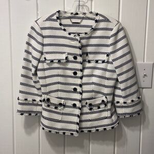 Cute, black and white Detail jacket‎